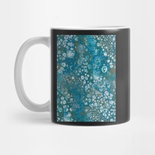 Fluid painting emerald lake with green cells Mug